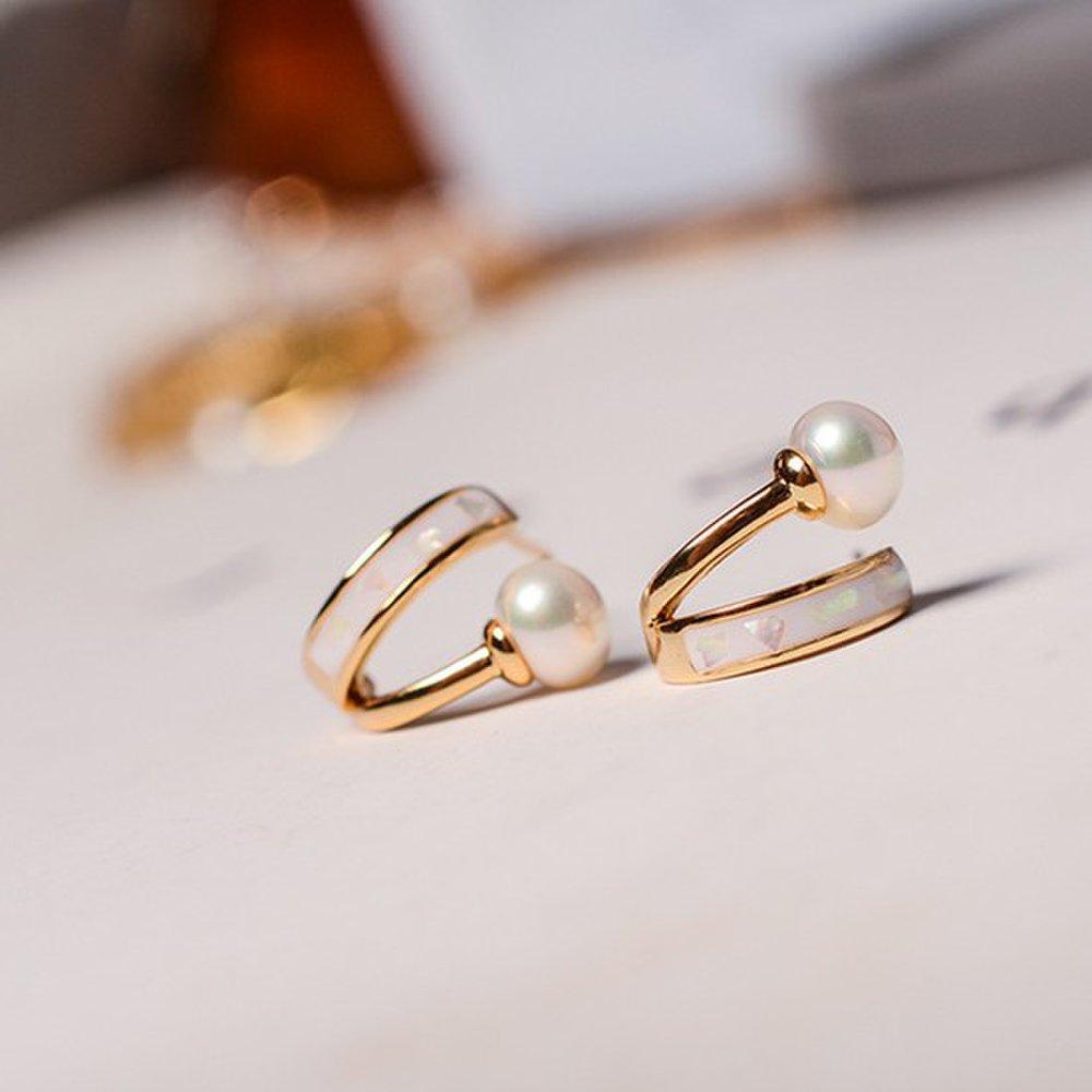 (14K) (Silver 92.5) Shado Natural Freshwater Pearl Earrings