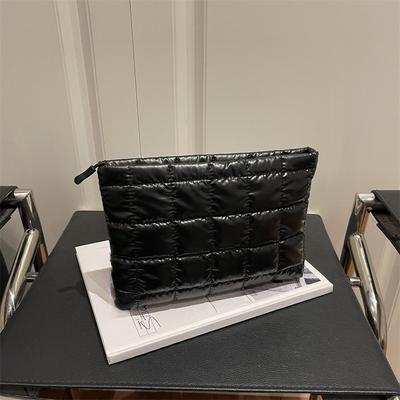 Pleated Ladies' Clutch, Makeup Bag, Large-capacity Fashionable Storage Bag