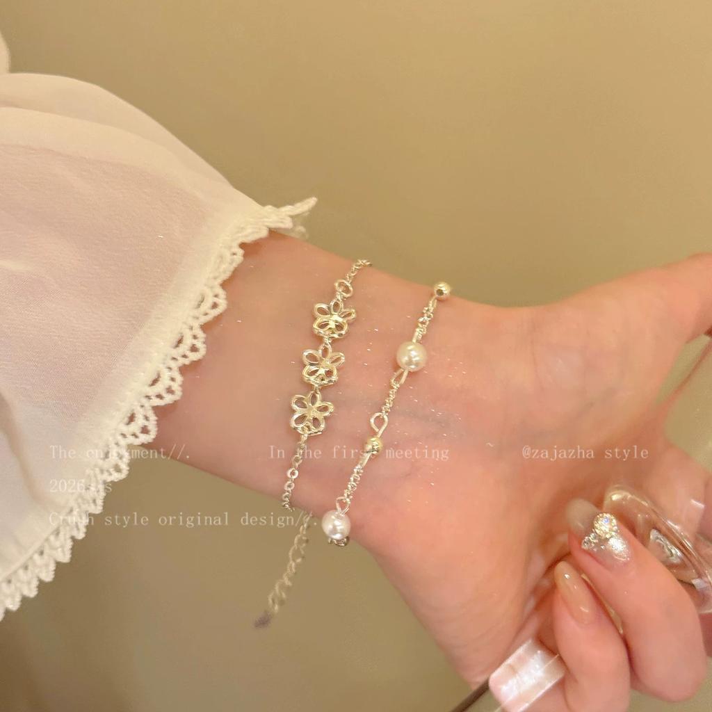 Female Minimalist Exquisite Niche Hollow Flower Bracelet