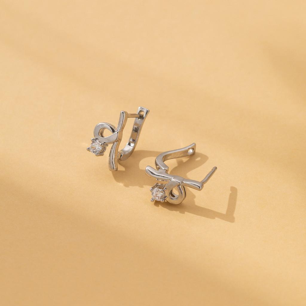 

Zircon Copper Chic Ribbon Earrings Simple Ushape Design For Women Fashionable