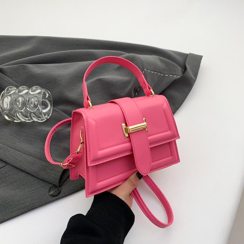 

Chic Retro Casual Crossbody Shoulder Bag For Women With Medium Size And Soft Pu Material