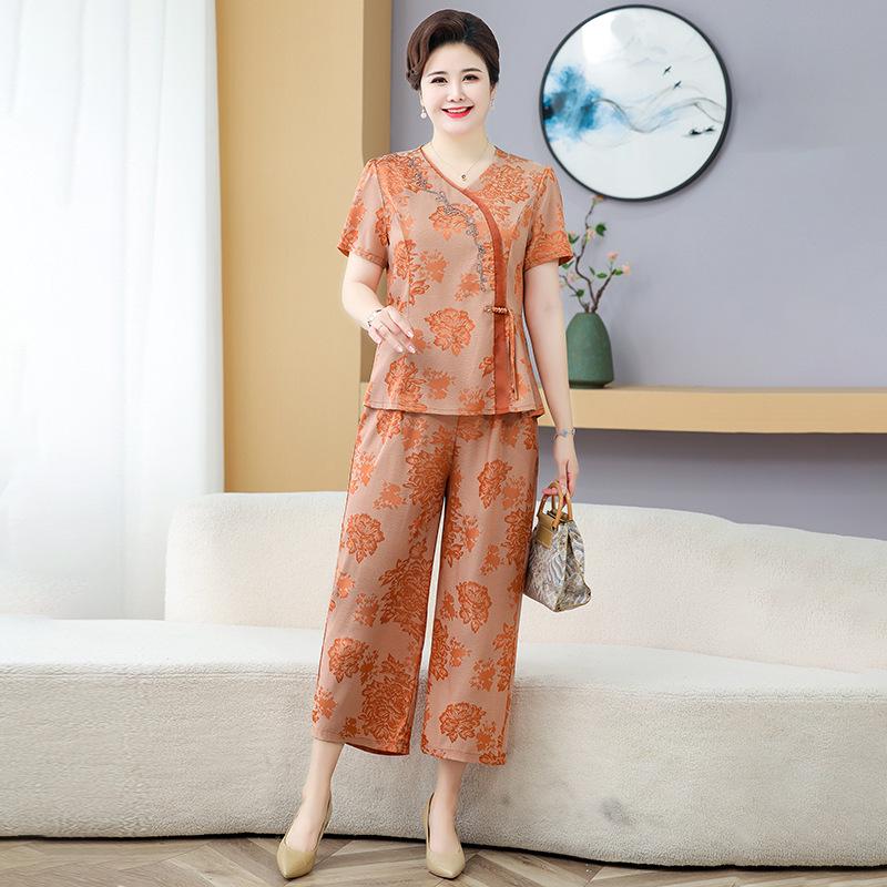 

Elderly Women s Short-Sleeved Summer Suit - Loose Cardigan Two-Piece for Mom XL помаранчевий