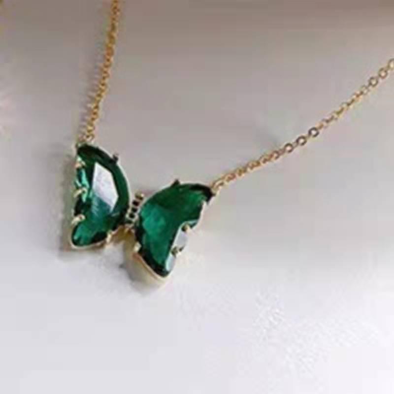 2022 Crystal Butterfly Clavicle Chain Necklace: Chic & Stylish Short Choker Pendant for Women