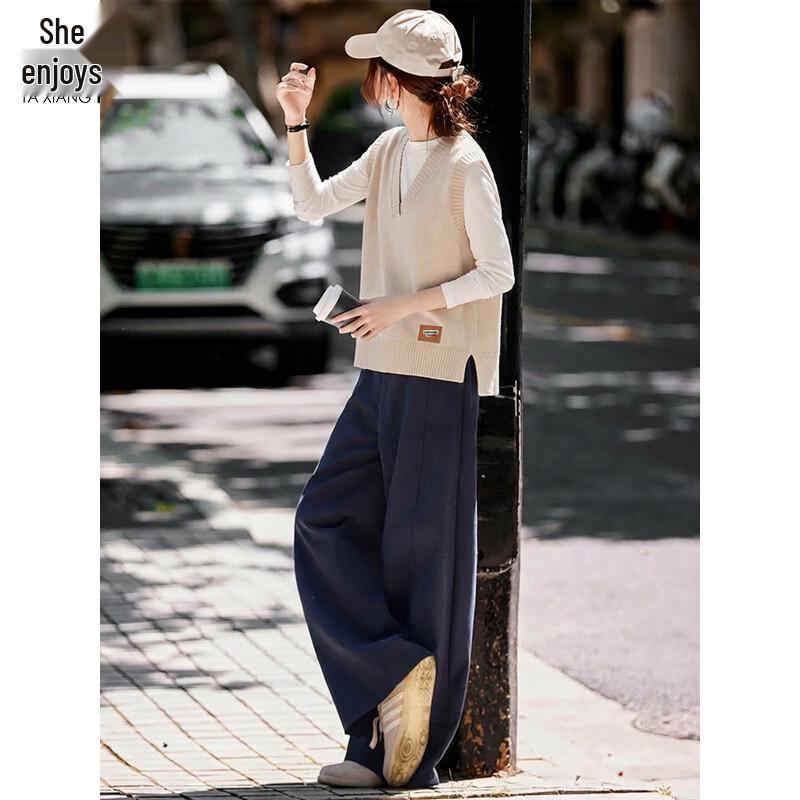 Women's V-Neck Knit Vest