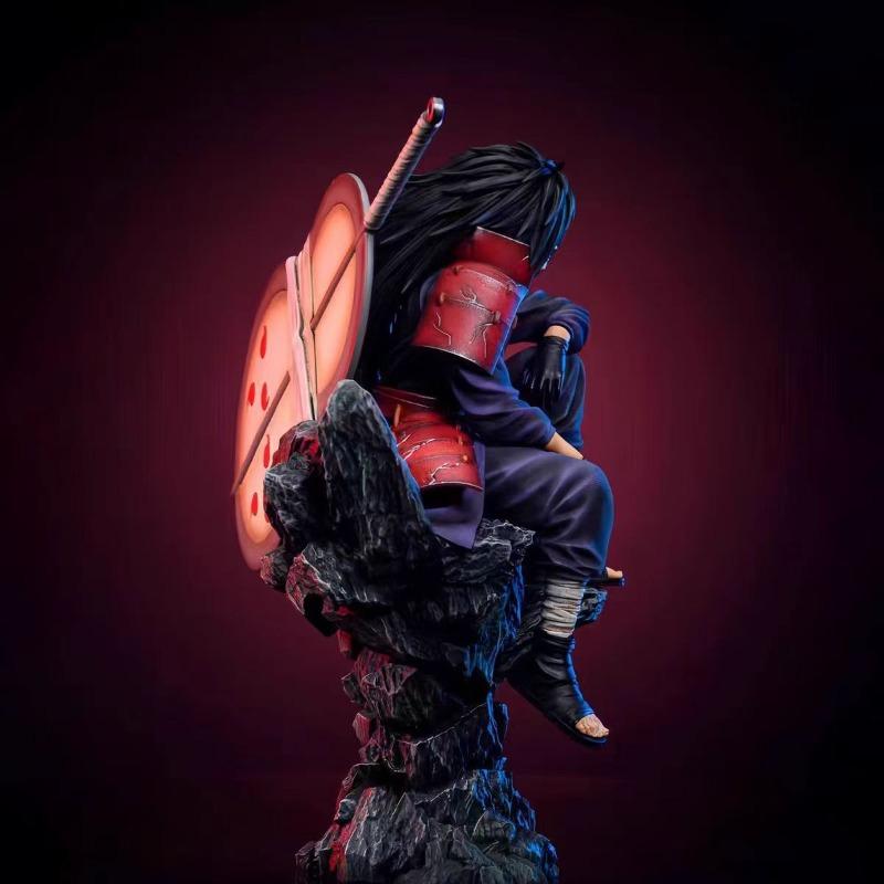 Figurine d'action Naruto Uchiha Madara assis 29cm, Modèle de jouet statue en PVC Naruto, Ornement décoratif Cadeau de Noël ou d'Anniversaire