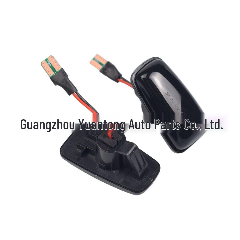 

Peugeot 406, Citroen, Fiat Ulysse 220 Fender Side Marker Turn Signal Lights - Crystal Dynamic Style