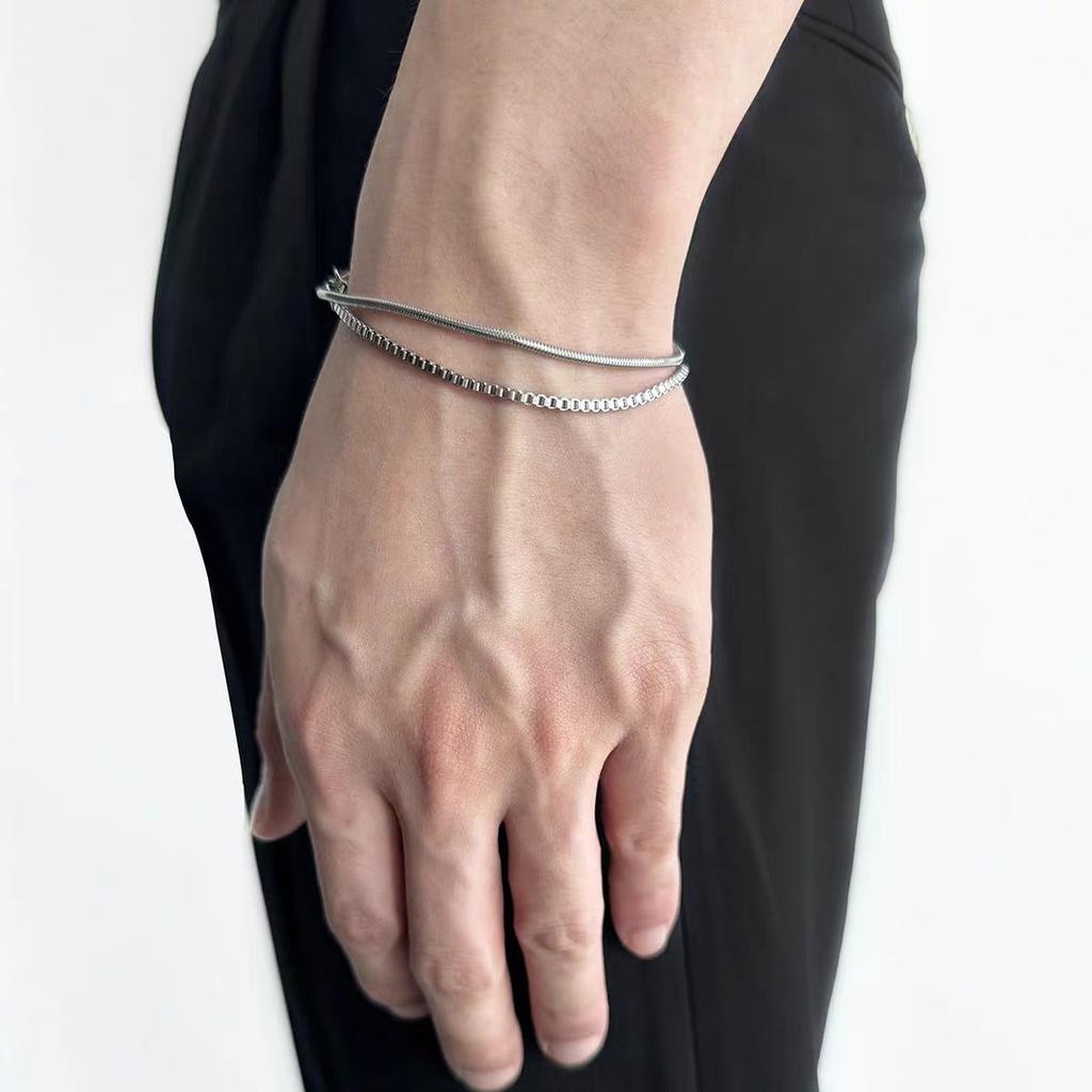 2026 Mode Doppellagige Schlangenknochenketten Armbänder für Herren Schlichtheit Cool Silberfarbene Armbänder Tägliche Schmuckaccessoires