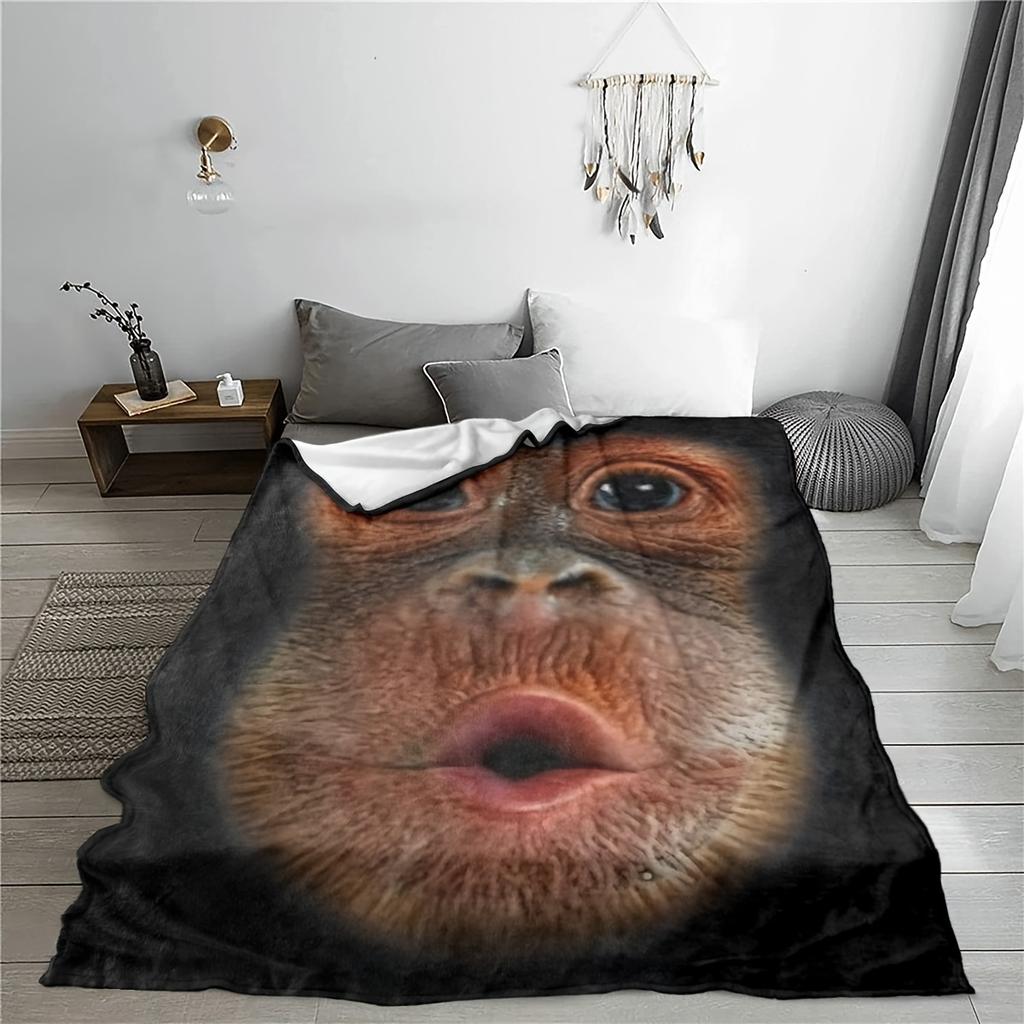 Adorable Monkey Face Ultra-Soft Cozy Blanket - Perfect for Winter Warmth, Ideal Gift for Animal and Art Enthusiasts