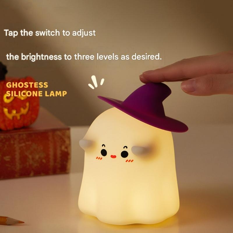 Soft Silicone Night Lamp with Tap-Activated Control and Rechargeable Power, 30 Minutes Auto Off, Halloween Pumpkin Light for Bedsides, Desk, or