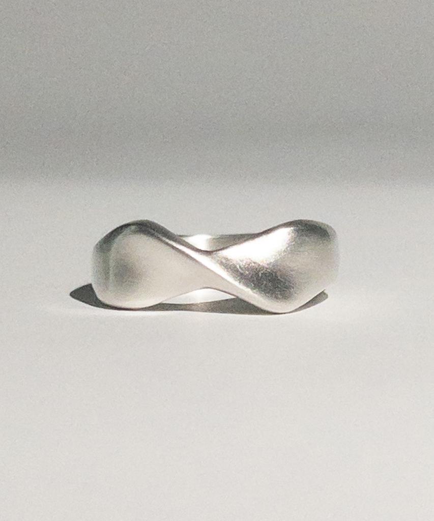 Siega House Ribbon Ring (Soft)