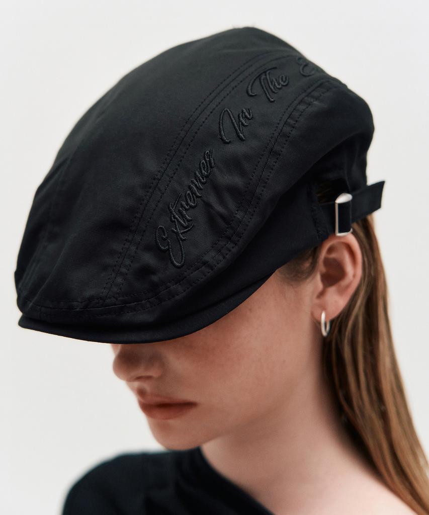 Kimjisu Embroidered Hunting Cap _ Black