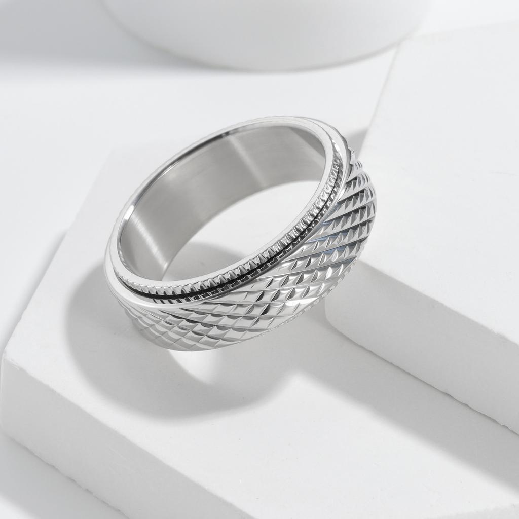 Fashionable Titanium Steel Jewelry Punk Style 8mm Pattern Mesh Rotatable Vacuum Titanium Steel Ring