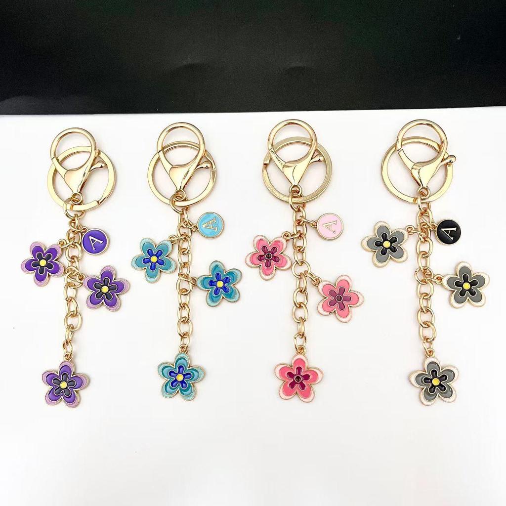 Gradient Flower Letter Keychain for Bags and Car Keys