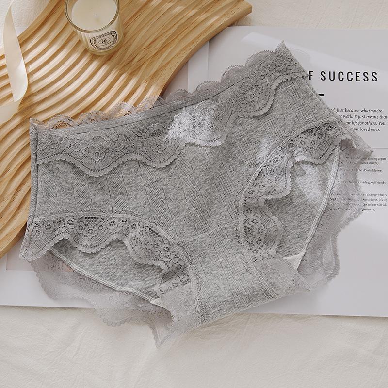 Ladies Spring and Summer New Sexy Lace Extended Crotch Waist Triangle Briefs