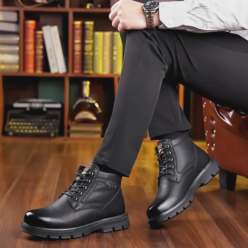 Pánské zimní boty středního střihu v britském stylu z černé kůže se sametovou podšívkou