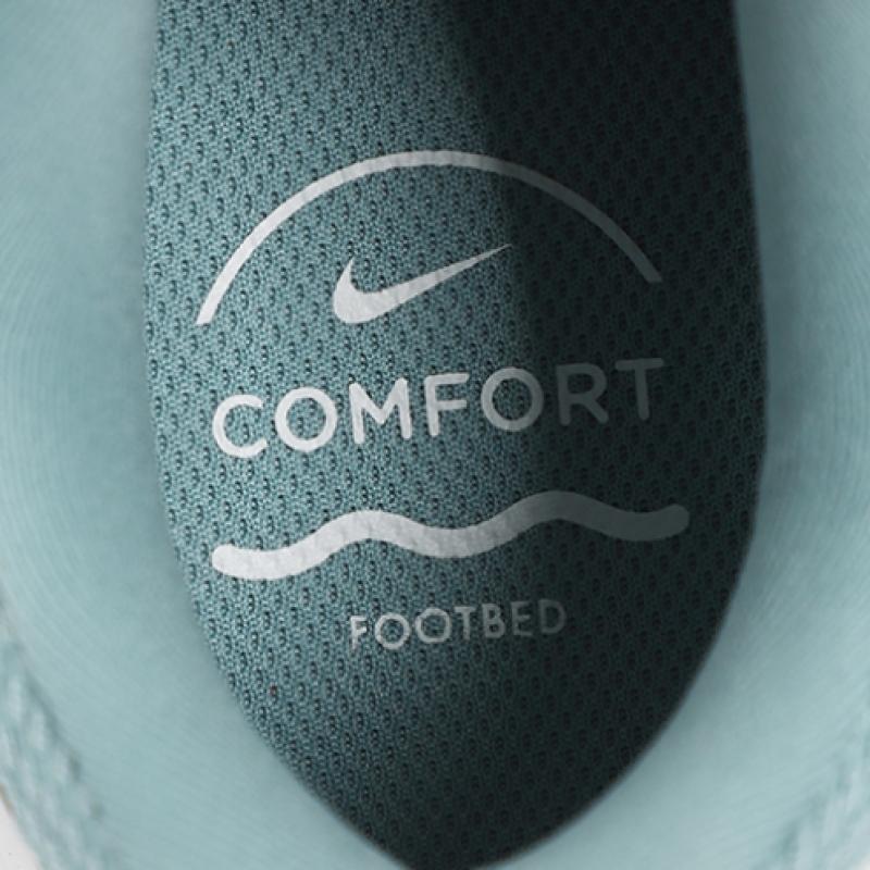 Nike Revolution 8