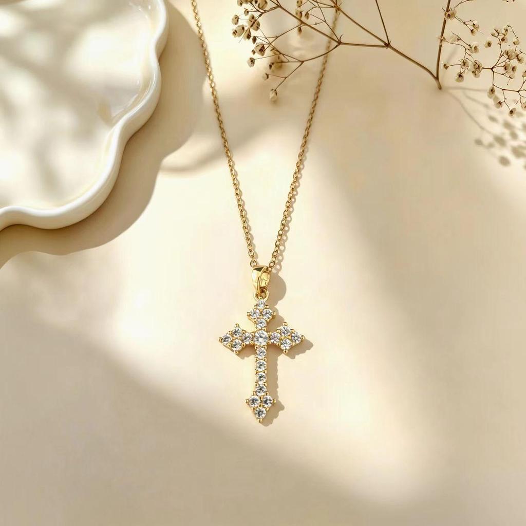 High-End Rhinestone Cross Necklace: Luxurious Zirconia Choker for a Shiny, Versatile Look