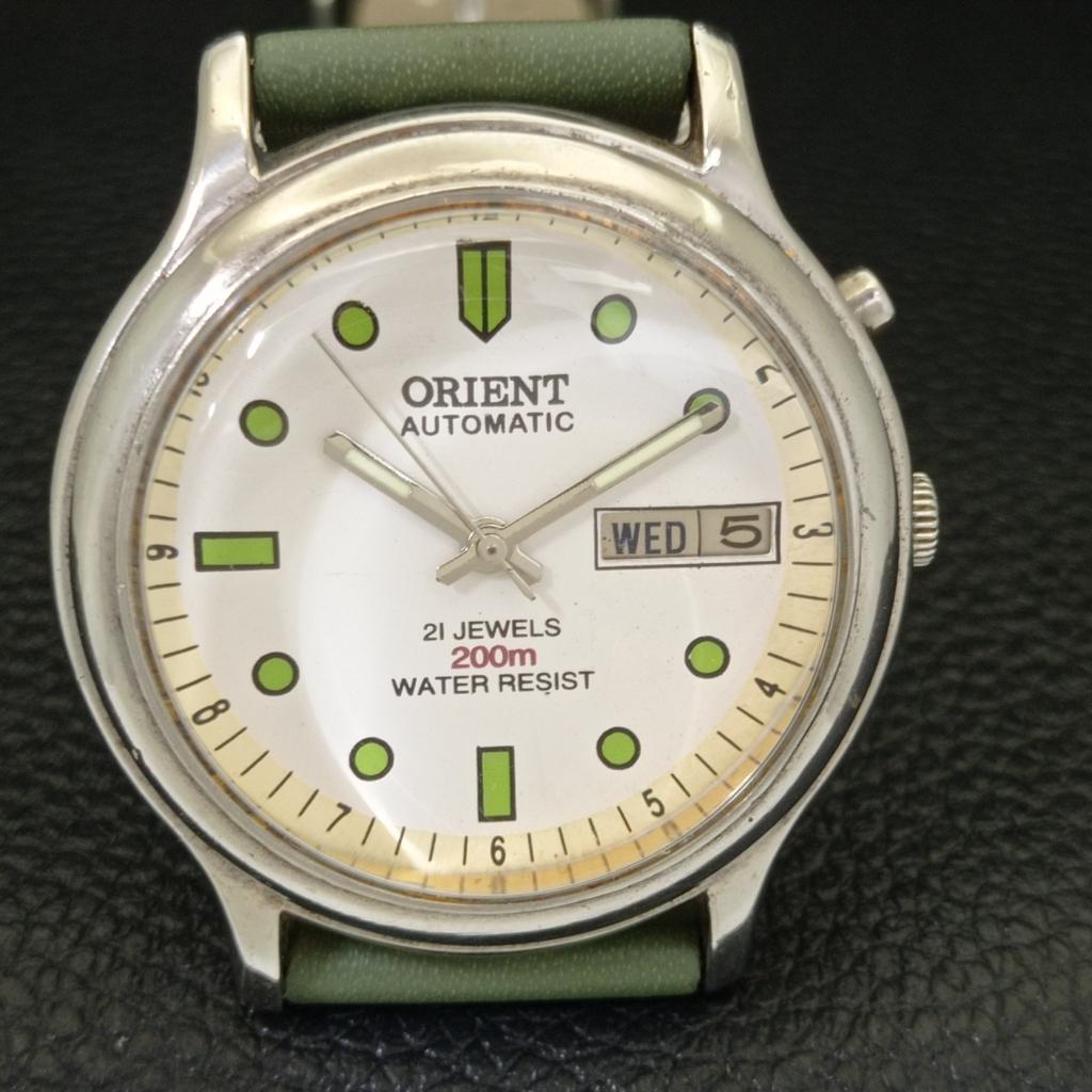 VINTAGE ORIENT AUTOMATIC 46943 JAPAN MENS WHITE COLOR DIAL WATCH a700706-5 R204-a700706