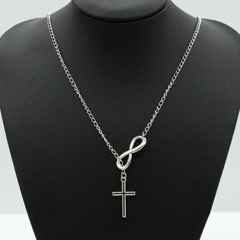 European and American exaggeration, simple and versatile collarbone chain accessories women, side chain thick chain temperament street 