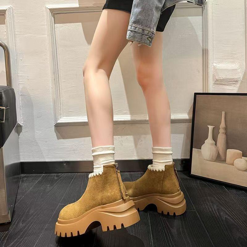 Comfortable Soft Leather Retro Thick-soled Short Boots Women's Autumn and Winter Models, Small People Increase Height and Look Thin Martin Boots