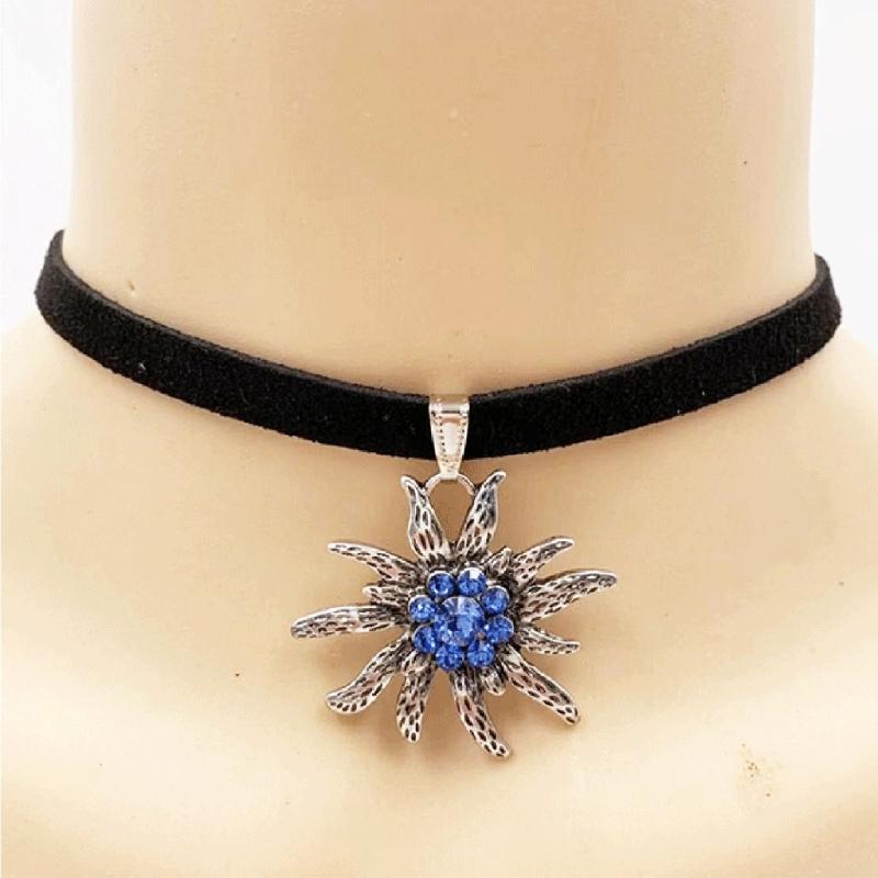 Traditional Vintage Edelweiss Necklace Fashion Flower Charm Pendant Necklaces Women Choker Clavicle Chain Jewelry Gift