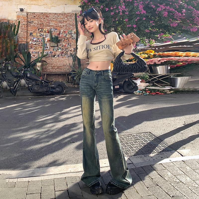 

2025 Autumn/Winter Women s Slimming Low-Rise Micro-Flare Jeans with Thin Fleece L