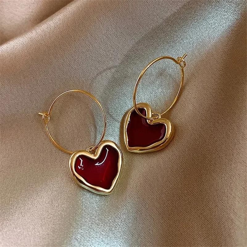 New Korean Love Heart Earrings For Women Fashion Red Heart Vintage Enamel Metal Drop Earring Jewelry Gifts Wholesale