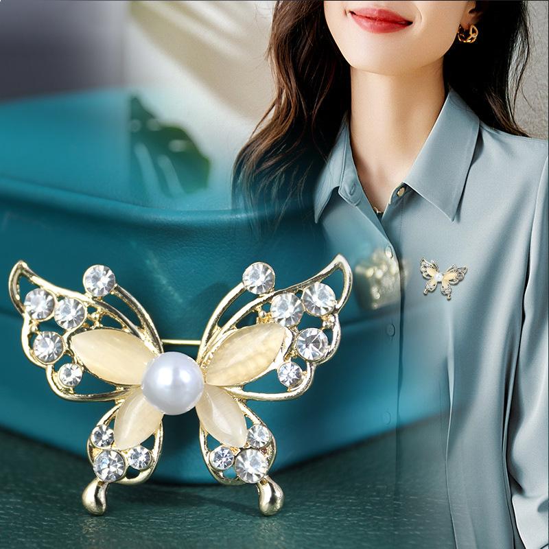 Brooch Female Butterfly Corsage Suit Atmosphere Pin Niche Design Clothing Fixed Accessories Collar Pin