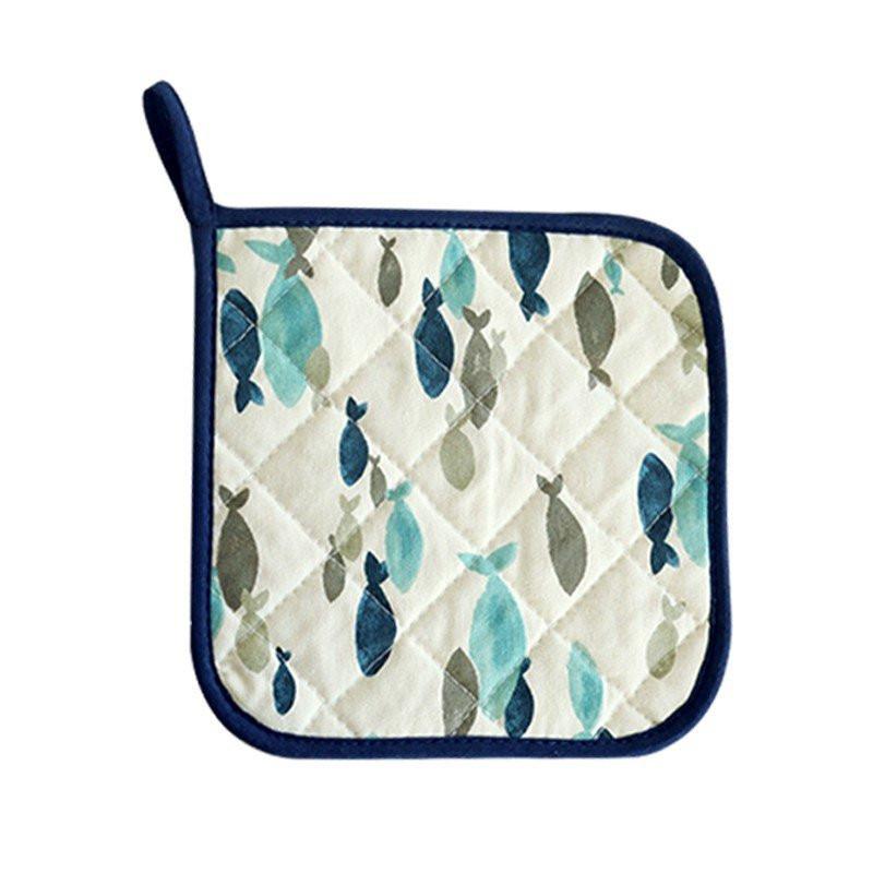 

1Pc Mediterranean Style Blue Fish Cotton Hanging Kitchen Microwave Glove Baking Insulation Pad Coaster Cup Mat S