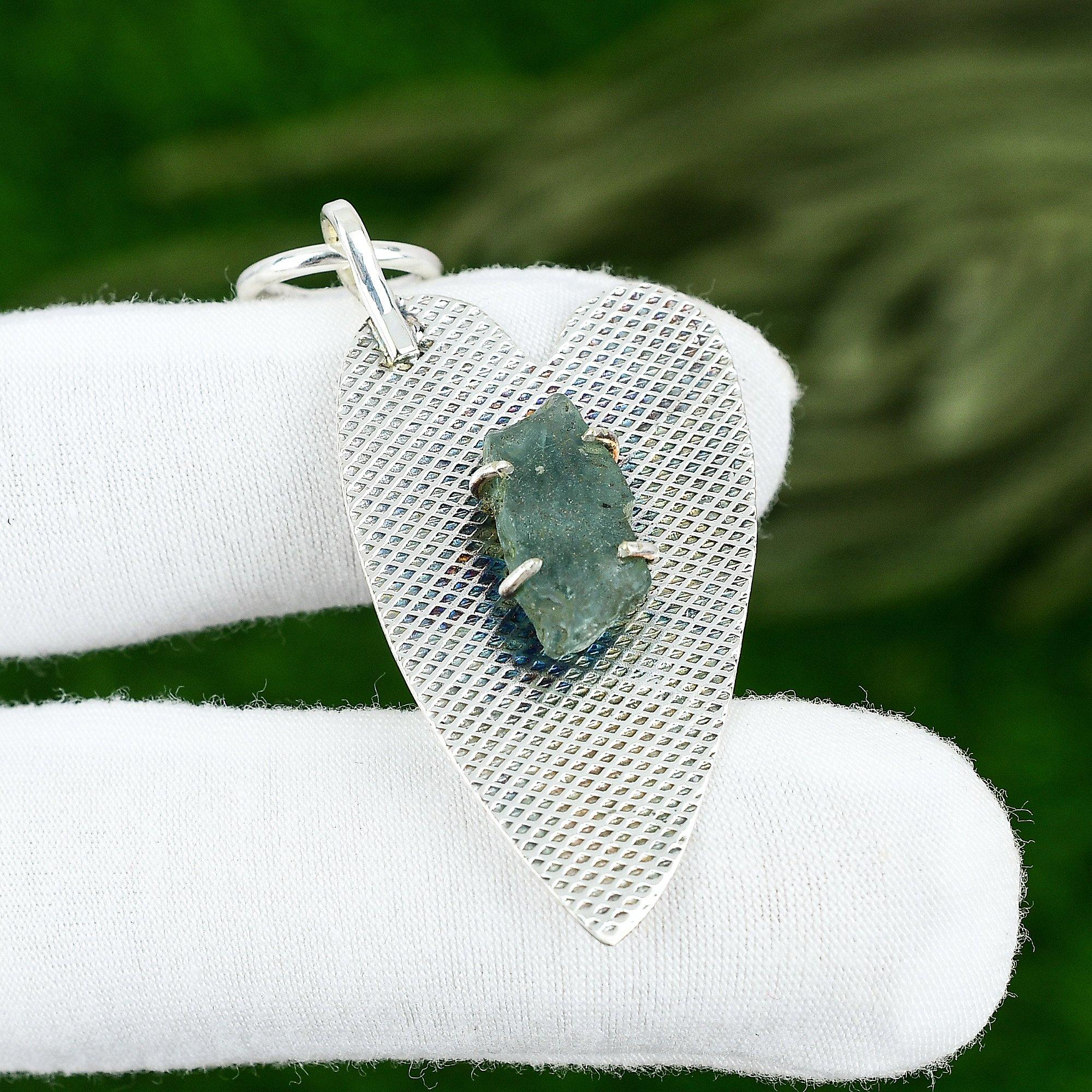 

Pentagon Aquamarine Rough Gemstone Artisan Throat Chakra New Pendant 925 Silver