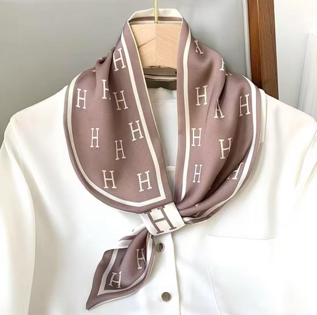 Small silk scarf women's new spring and autumn thin temperament thin lazy free tie popular neck neck protection scarf scarf