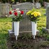 1/2 Stück Friedhofsvase mit Spikes Kunststoff Blumenvase Halter für Grabstein Friedhof Boden Außen Blumenmarkierer Dekorationen