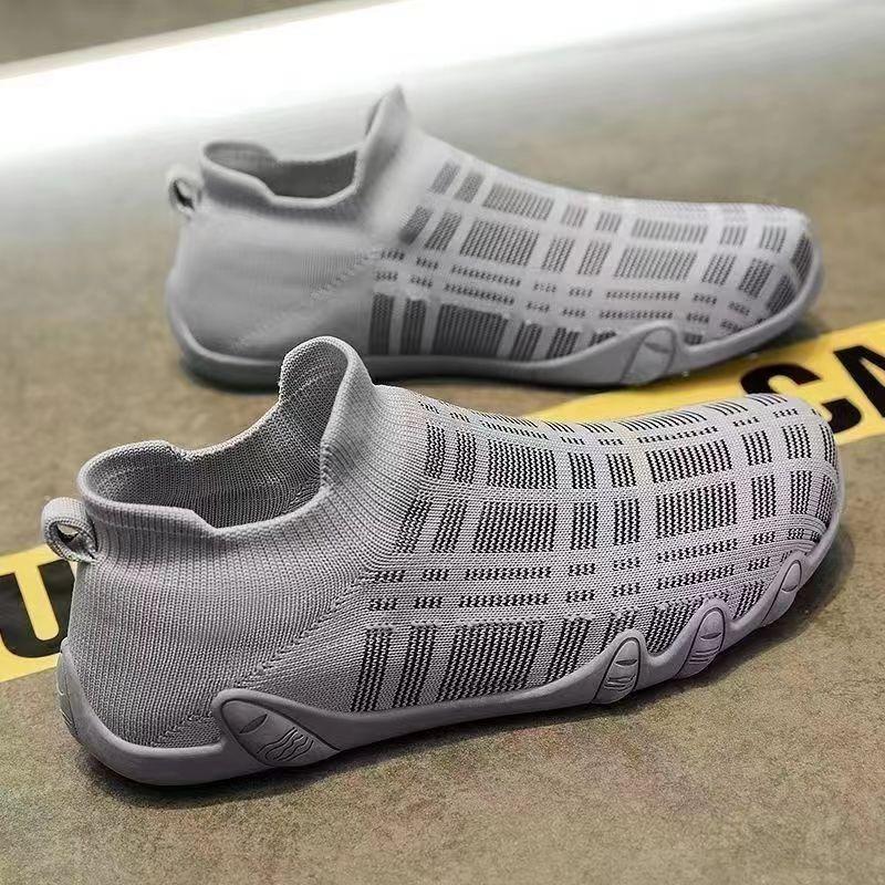 New men's casual shoes summer fashion one-pedal fly-woven breathable soft-soled wear-resistant socks shoes