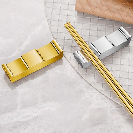 Nerezová podložka na hůlky Potravinová podložka na nože Snadné čištění Držák na příbory proti otiskům prstů ve stylu Palace