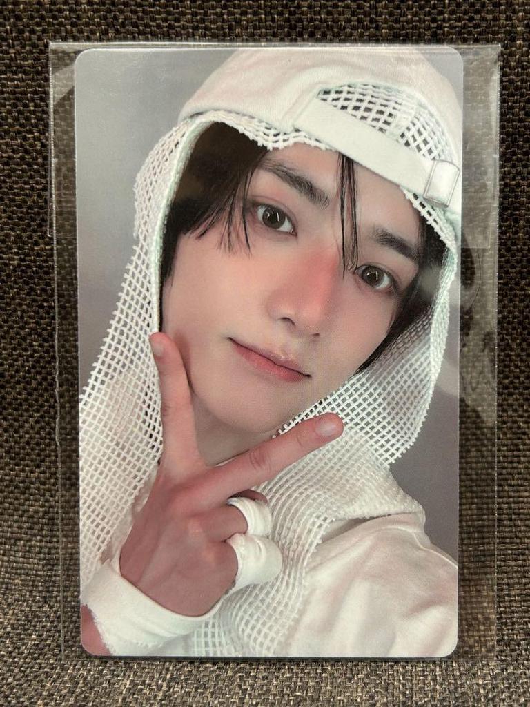 [USED] TXT STUDIO CHOOM Bonus Global Trading Card Beomgyu