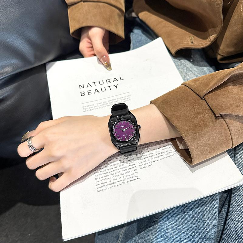 Square Large Dial, Silicone Tape Watch, Simple Sense, Versatile Fashion Trend, Student Watch, Advanced Sense