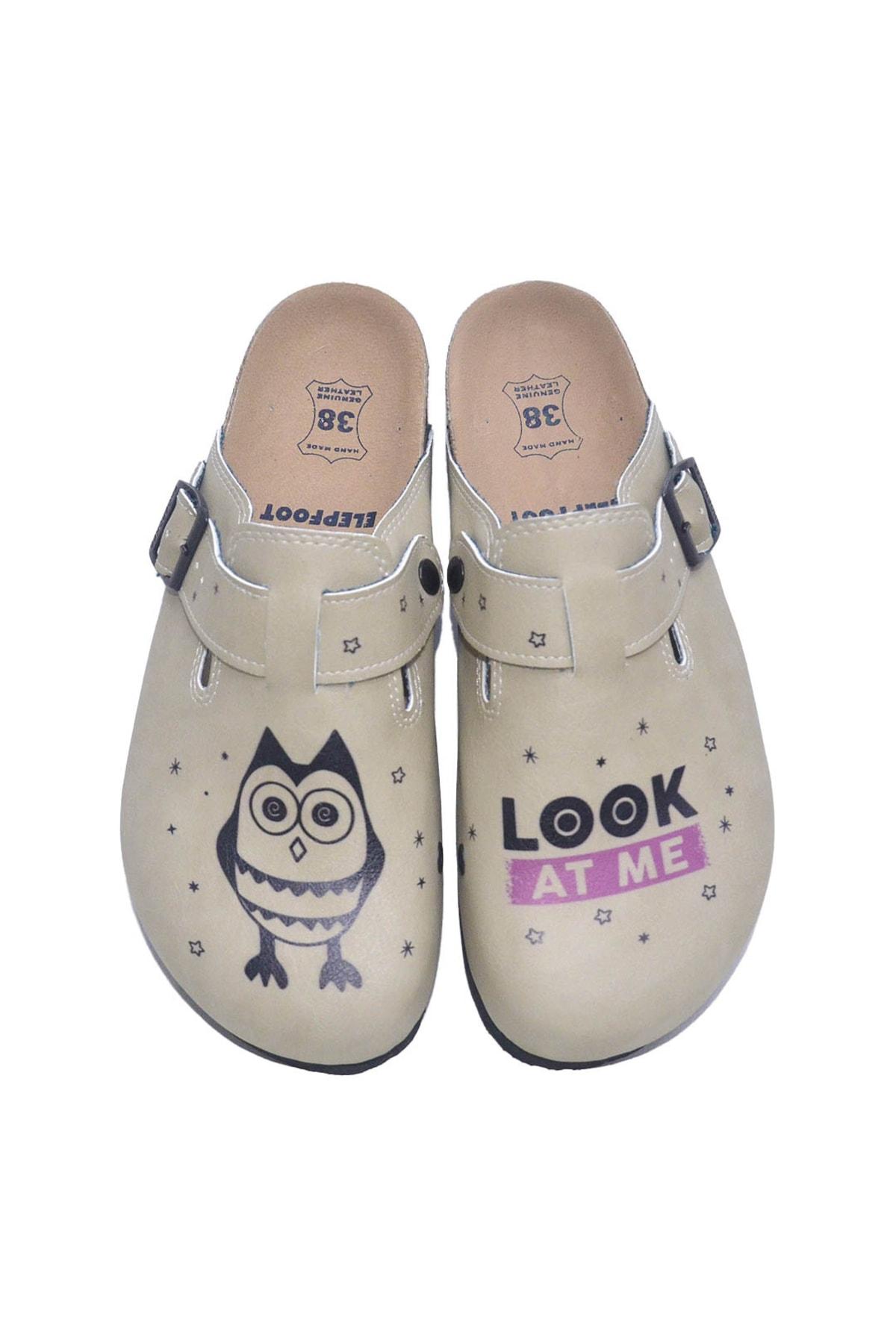 

Тапочки с письменным рисунком «Посмотри на меня»