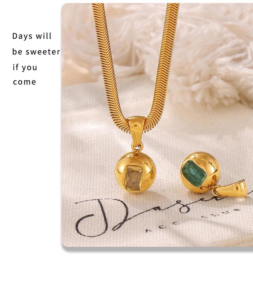 18k Gold-Plated Titanium Steel Geometric Zircon Pendant Necklace - European & American Fashion Style