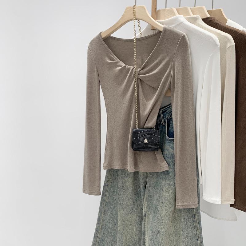 

High-End Buttoned V-Neck Long-Sleeve Brushed T-Shirt for Women - Slim Fit Autumn/Winter 2026 Large