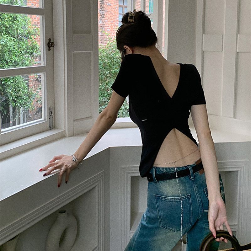 

Женская футболка с коротким рукавом, обычные плечи, сексуальный дизайн с открытой спиной, летняя новинка, облегающий кроп-топ малой партией XL чёрный