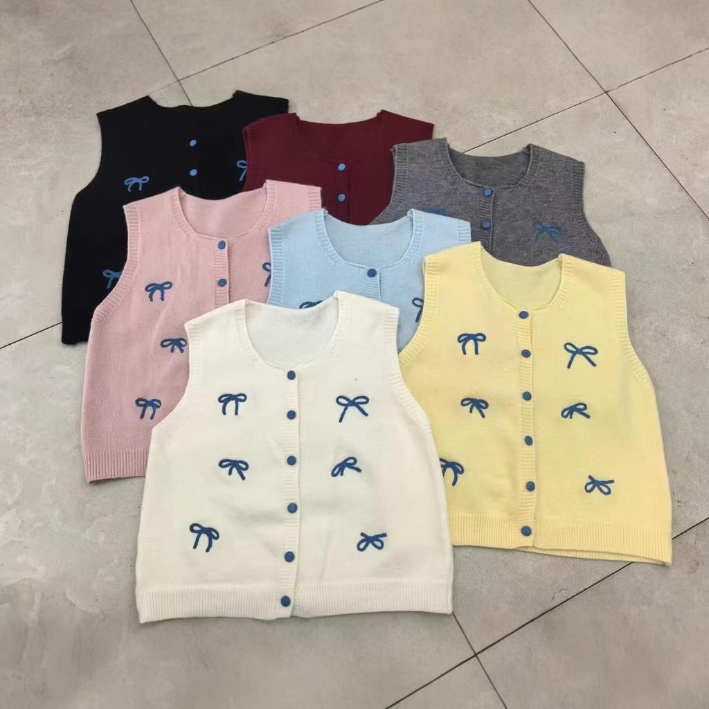 2025 Women's Autumn Academy Style Knit Vest with 3D Bow Patchwork