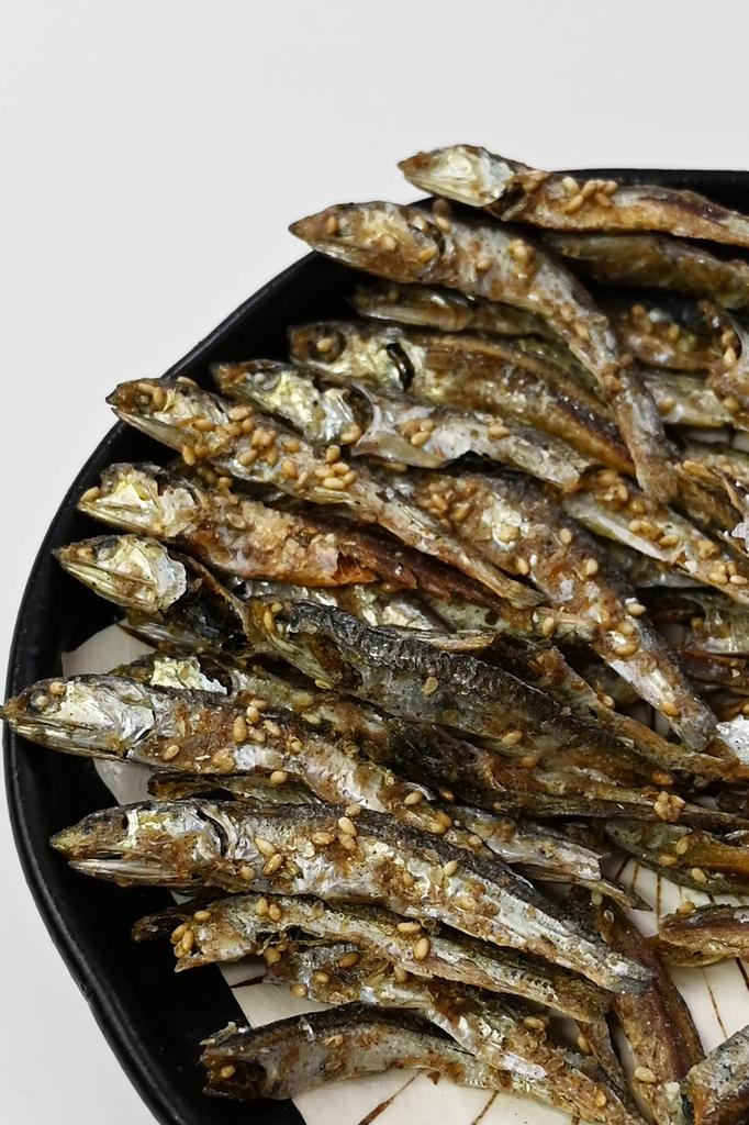 Tsumami Kura Tørrede Sardiner til Snacks Sardinekiks Tyndt Bagte Spiselige Tørrede Sardiner Delikatesse Rig på Calcium 450g