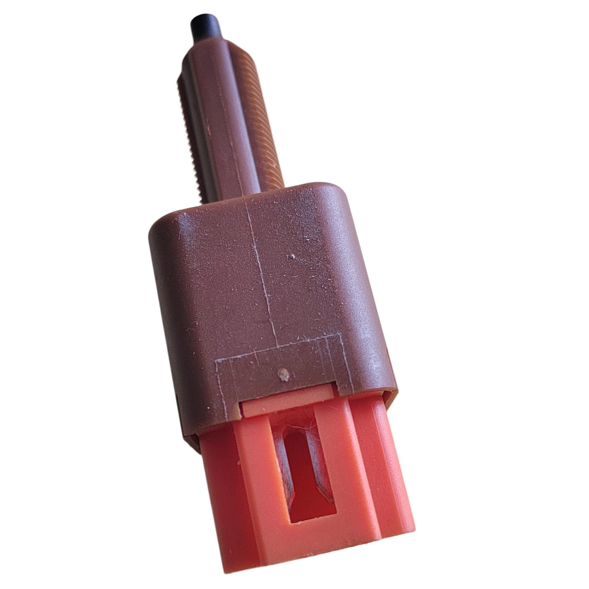 Nissan Brake Light Switch for Bluebird, Qashqai, Venucia, X-Trail (DV513561 25320-BR00A) KSD