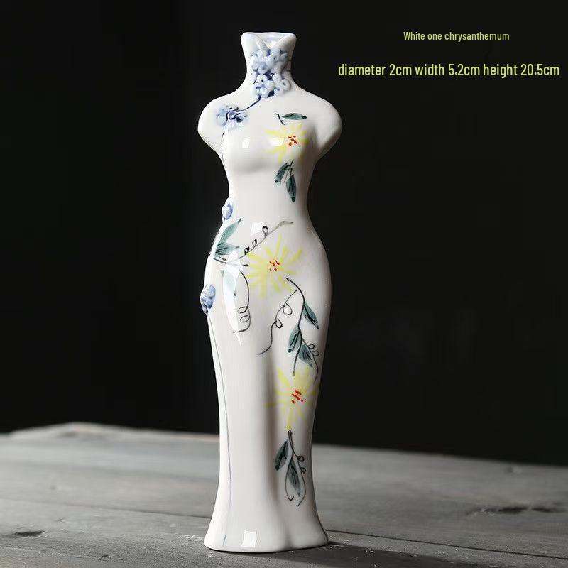 Antique Blue and White Chinese Porcelain Vase - European & American Handicraft for Flower Arrangements