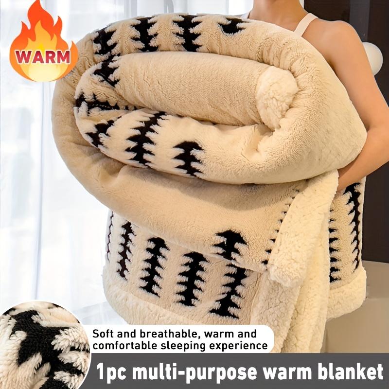 Thicken Plush Keep Warm Blanket Autumn and Winter Soft Comfortable Home Office Sofa Nap Blanket Coral Fleece Shawl Quilt Bedding