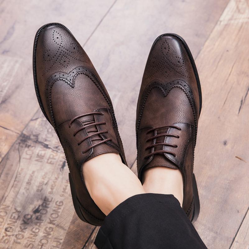 Retro Men Brogue Leather Shoes Casual Patchwork Design Soft Comfortable Business Fashion Formal Leather Shoes Large Size 38-47