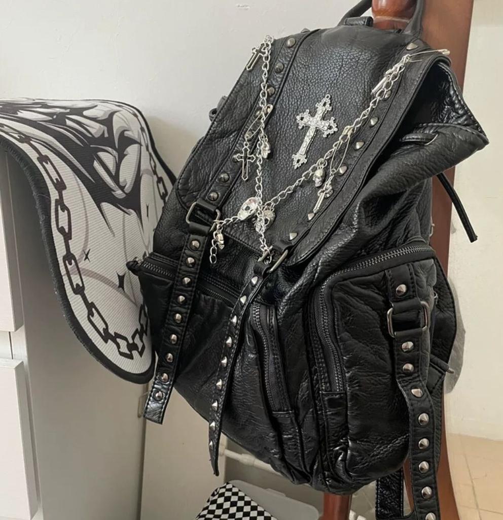 Zaino Grunge Borchie nero Y2k Donna Sottocultura Gotica Punk Cross Nero Mochila Ragazze Vintage Zaino Harajuku Estetico