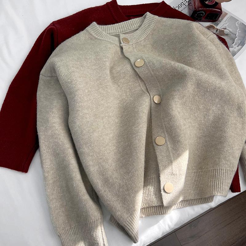 Premium sense fashionable knitted cardigan women's spring, autumn and winter stacked wear casual loose bottoming sweater soft waxy top coat