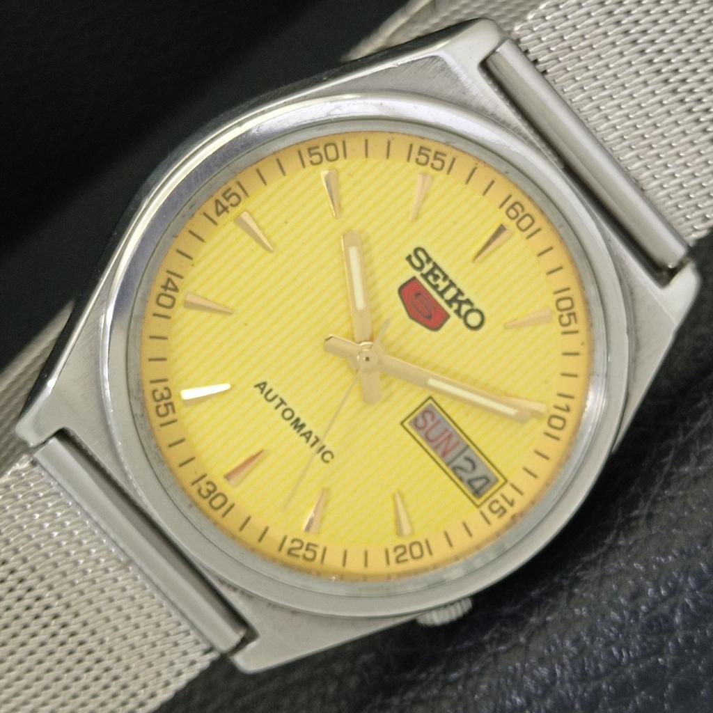 

SEIKO 5 AUTOMATIC 7009A VINTAGE JAPAN MENS YELLOW COLOR DIAL WATCH a701609-5 R206c-a701609