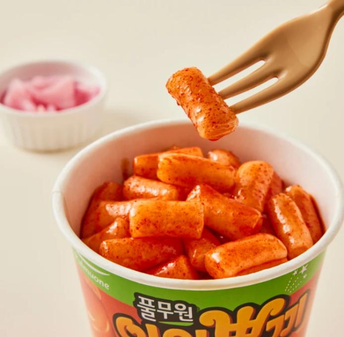 Pulmuone I’m Ppokki Original Tteokbokki 102g – Korean Spicy Cup Rice Cake